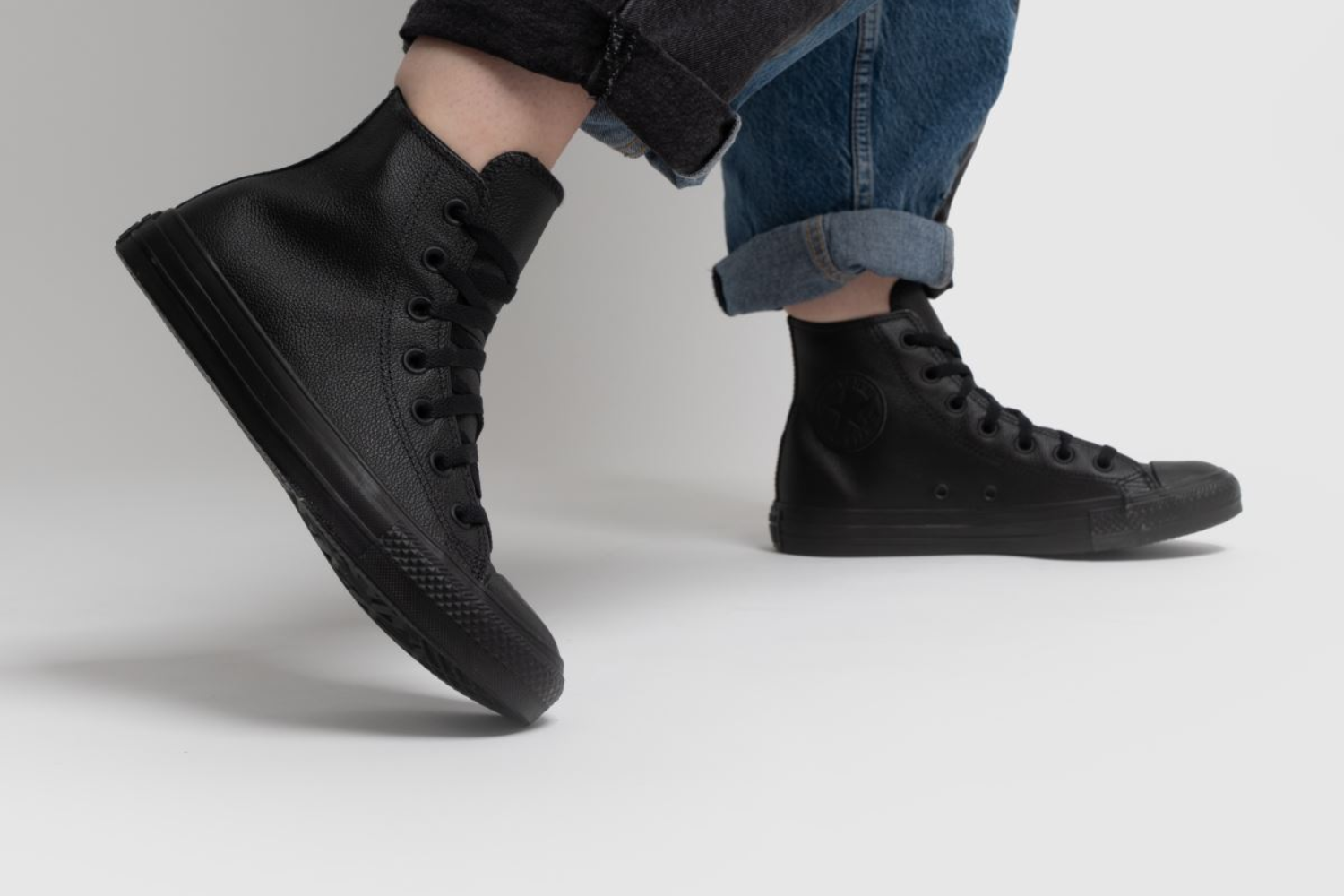 chuck taylor leather