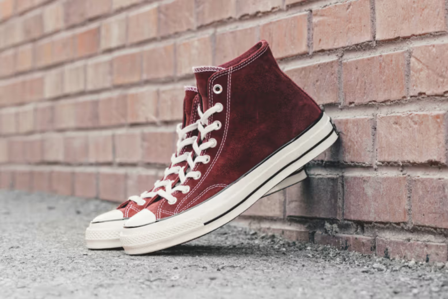 chuck taylor suede