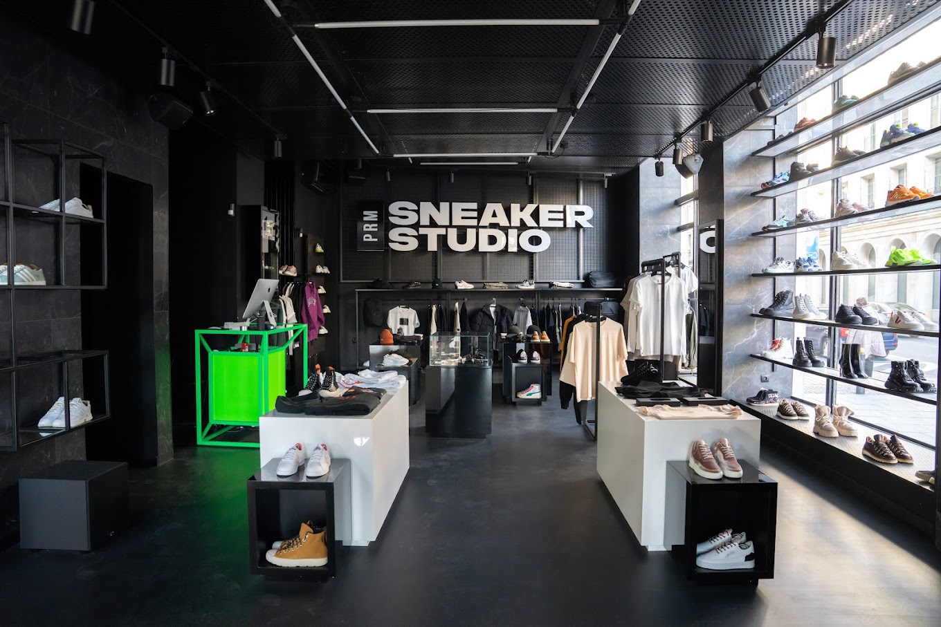 Sneaker Studio