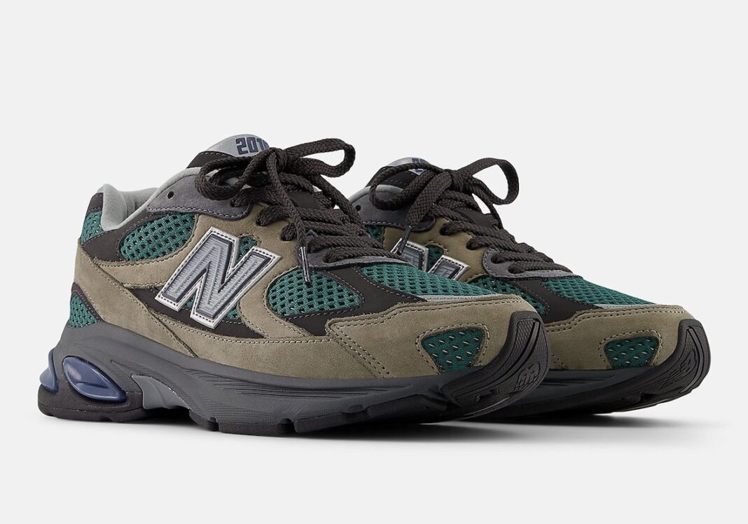 The New Balance 2010 makes its debut in colorways 'Vintage Khaki