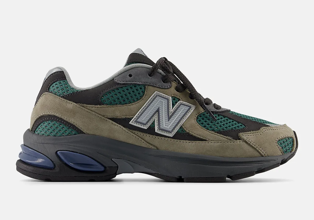 The New Balance 2010 makes its debut in colorways 'Vintage Khaki