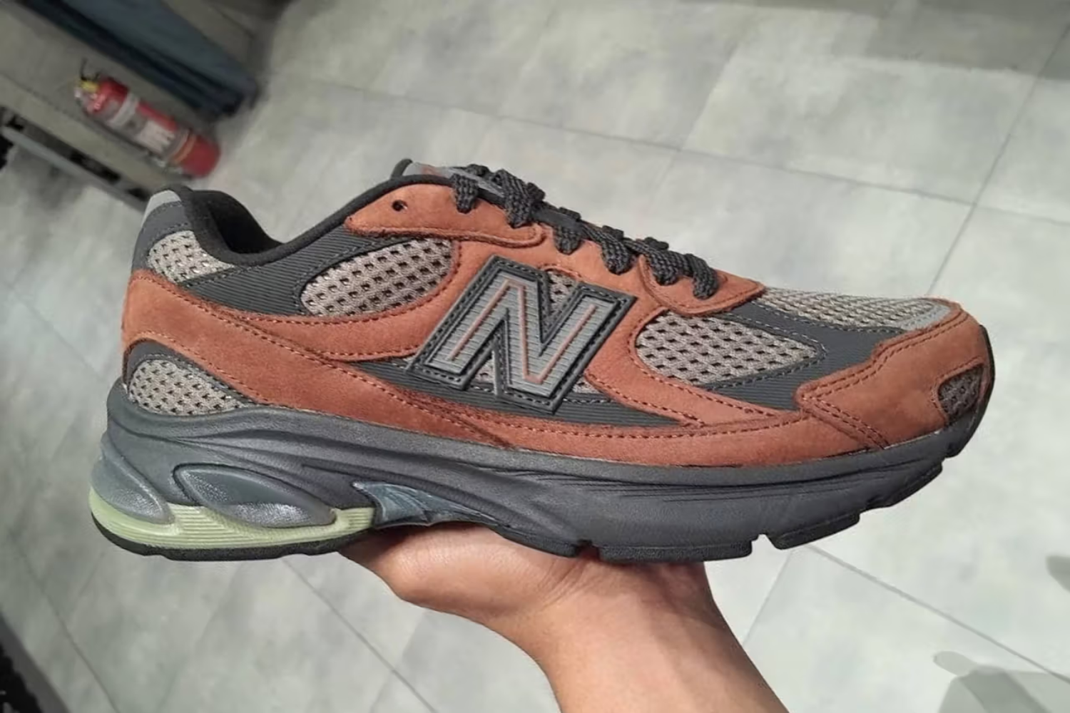 The New Balance 2010 makes its debut in colorways 'Vintage Khaki