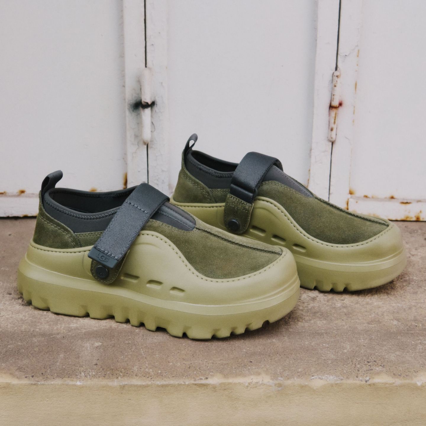 The UGG PeakMod Lowcut Is the Perfect Combination of Style and