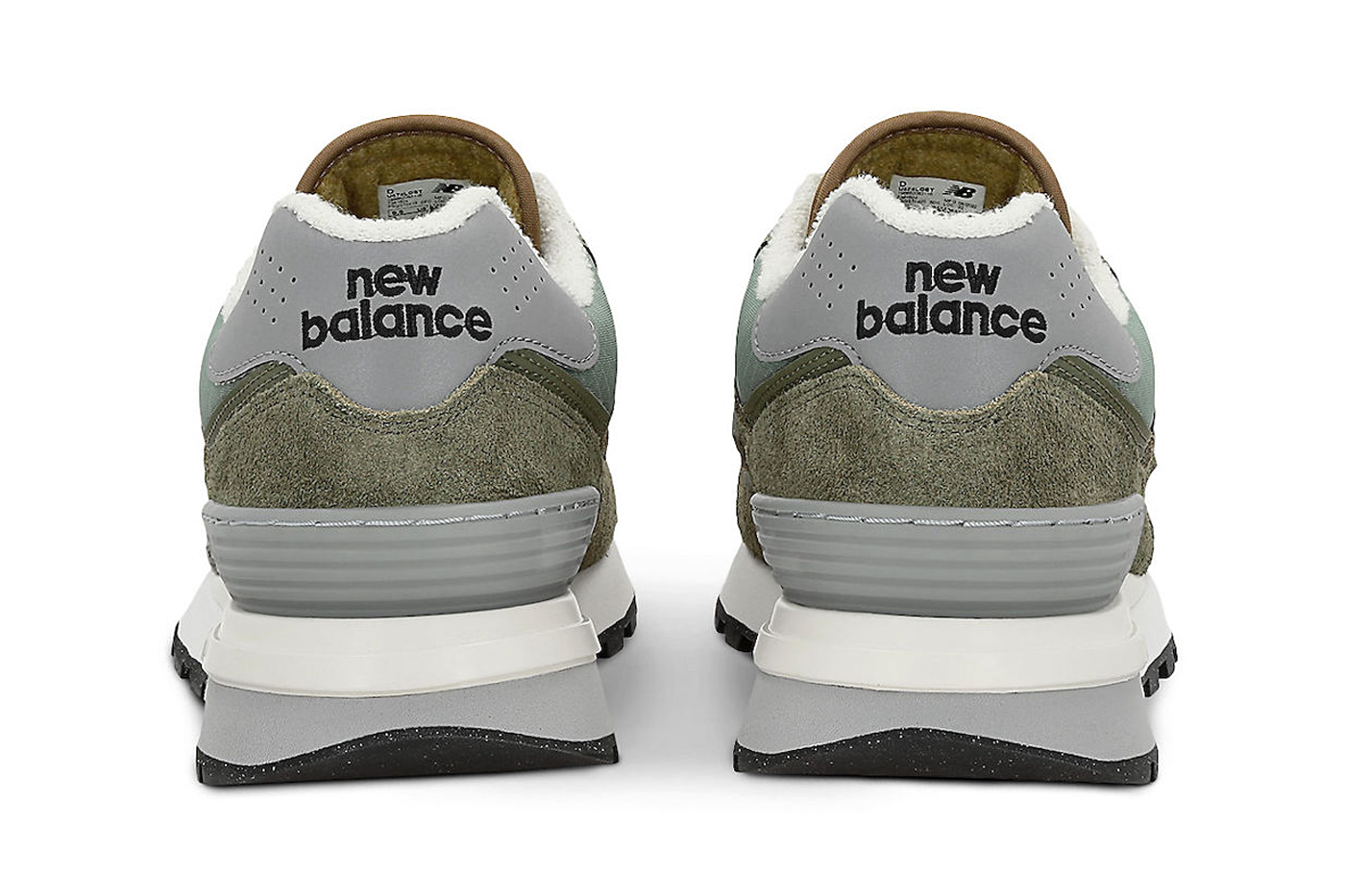 The Stone Island x New Balance 574 Legacy foto van dichtbij achterkant