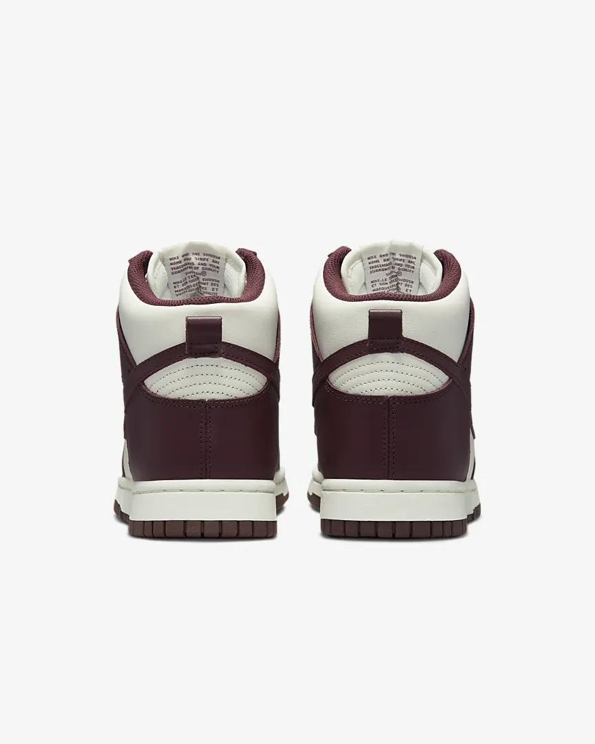 Nike dunk back