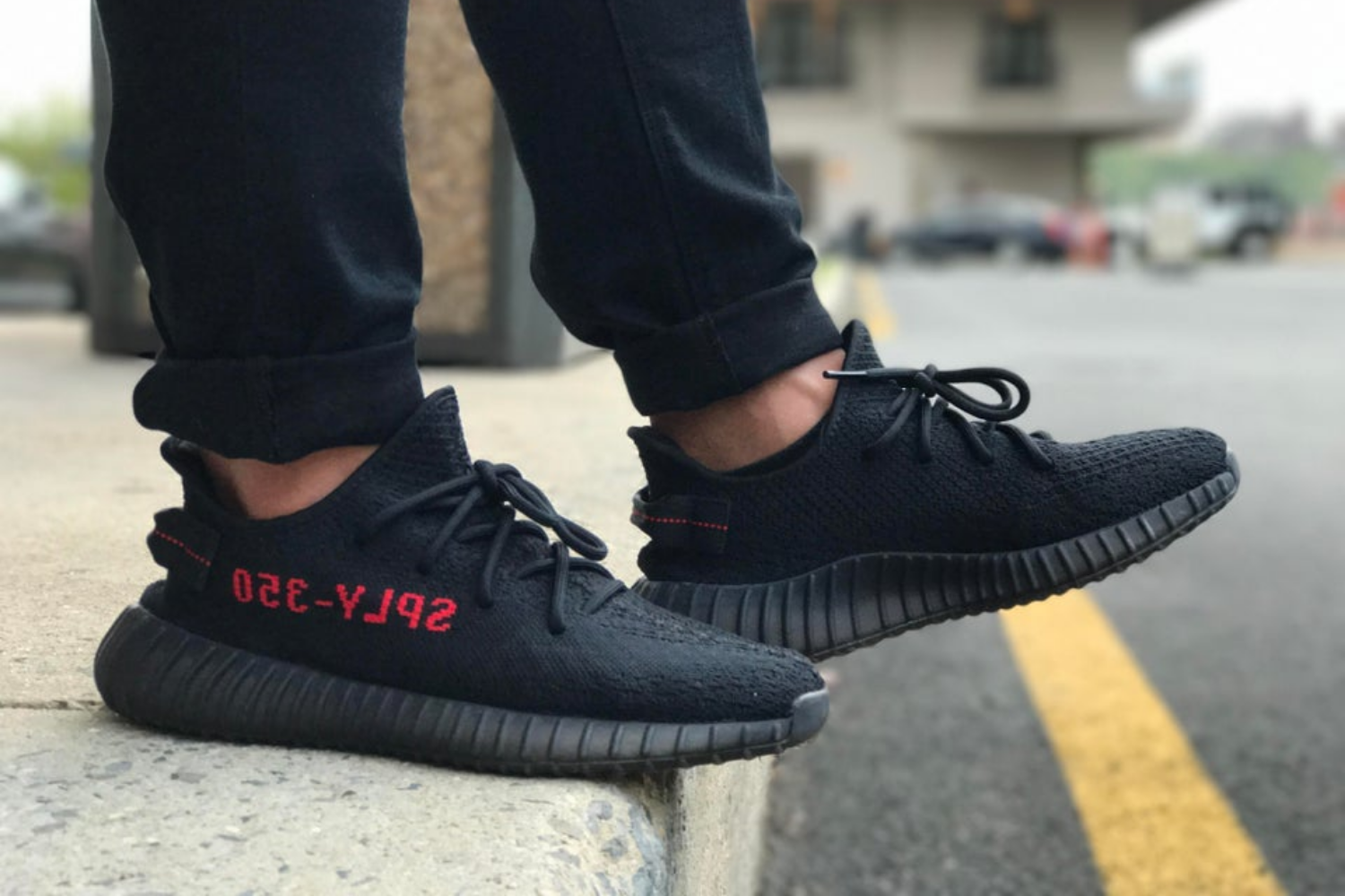adidas Yeezy Boost 350 v2 'Bred' CP9652