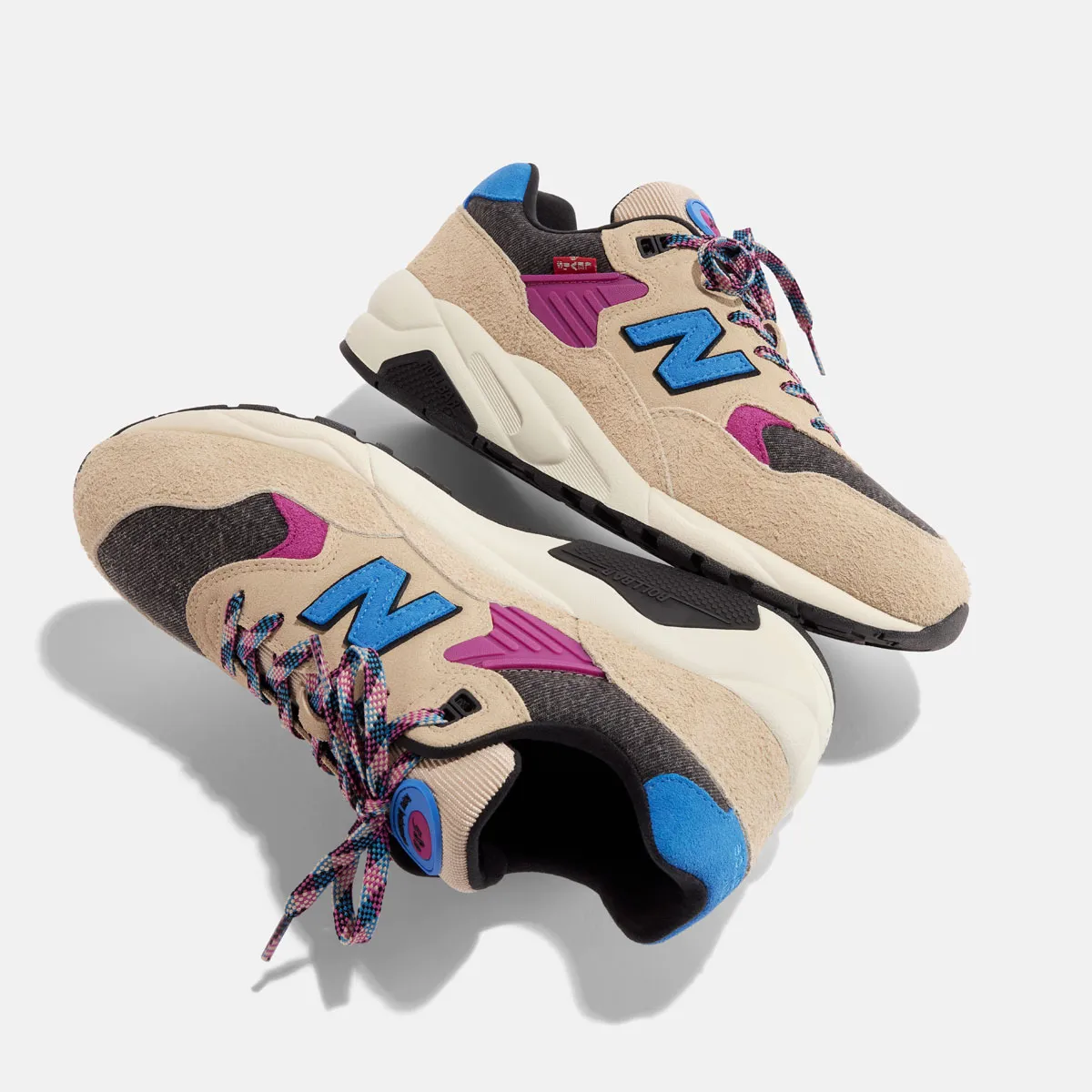 Levi's x New Balance 580