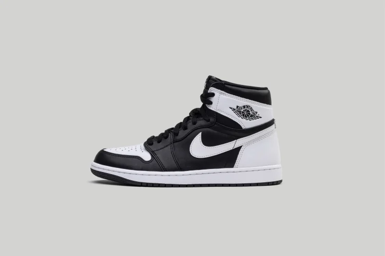 Air Jordan 1 Retro High OG 'Reverse Panda'