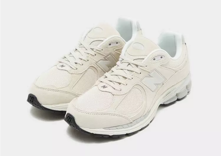 New Balance 2002R
