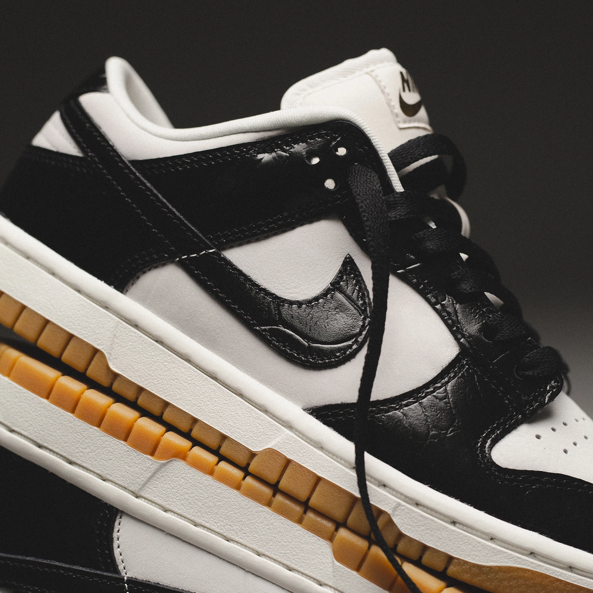 Nike Dunk Low LX WMNS 'Black Croc' FJ2260-003