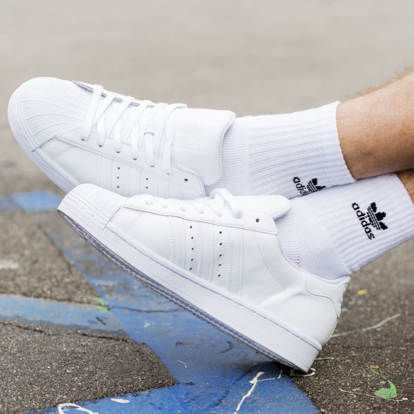 Witte adidas sneakers