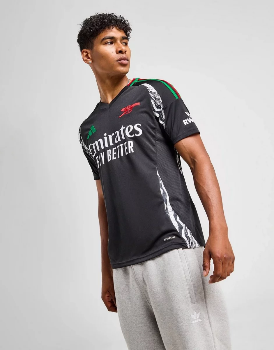 Arsenal Away shirt