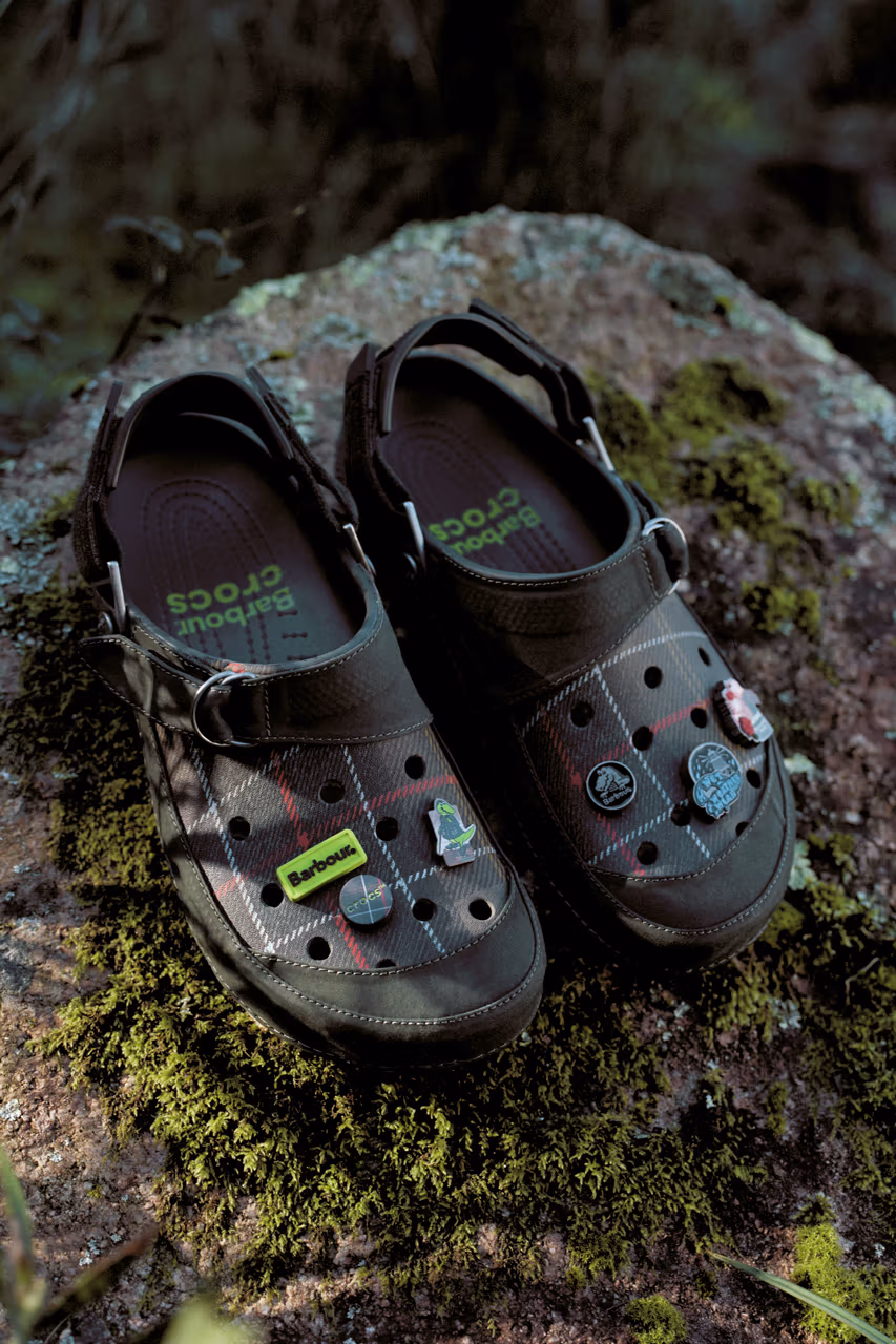 Barbour x Crocs