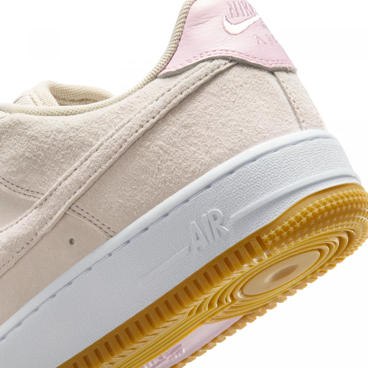 Nike SB Air Force 1 'Light Orewood Brown' ingezoomde foto achterkant