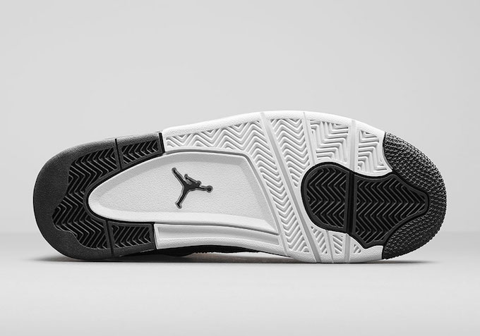 Air Jordan 4 royalty 5
