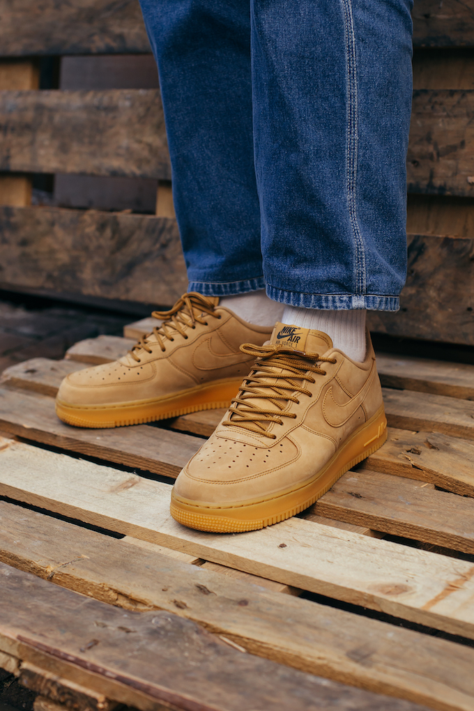 Nike Air Force 1 07 WB