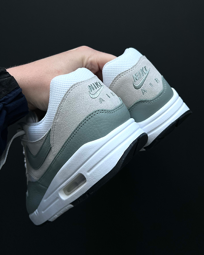 Nike Air Max 1 Mica Green