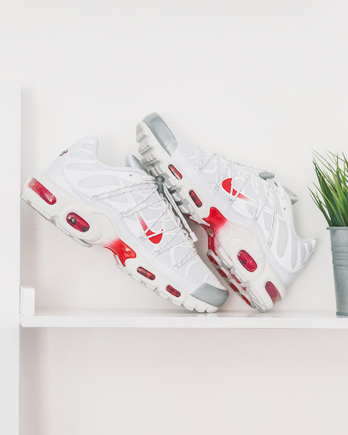 NIKE AIR MAX PLUS UTILITY - FN3488-100 - RED:WHITE