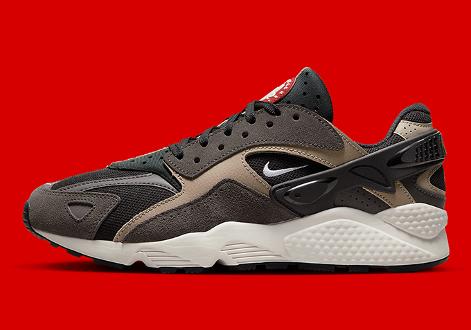 nike-air-huarache-runner-brown-black-tan-dz3306
