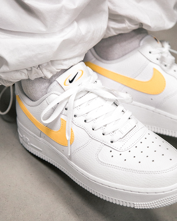 Nike-Air-Force-1-07-Melon-Tint-FQ2742-100