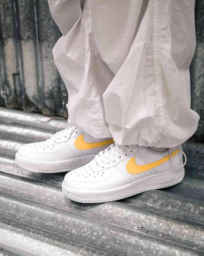 Nike-Air-Force-1-07-Melon-Tint-FQ2742-100