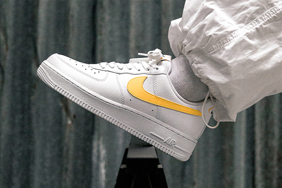 Nike-Air-Force-1-07-Melon-Tint-FQ2742-100