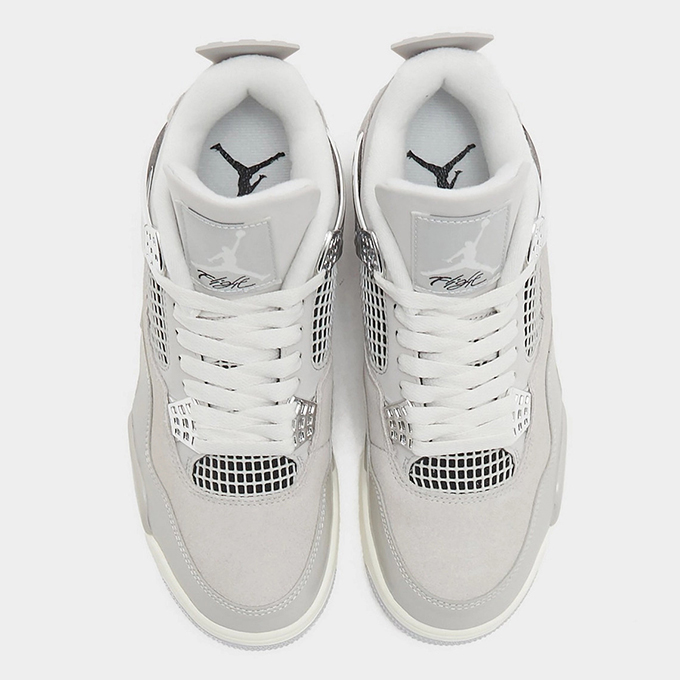 Jordan-4-Womens-Frozen-Moments-AQ9129-001