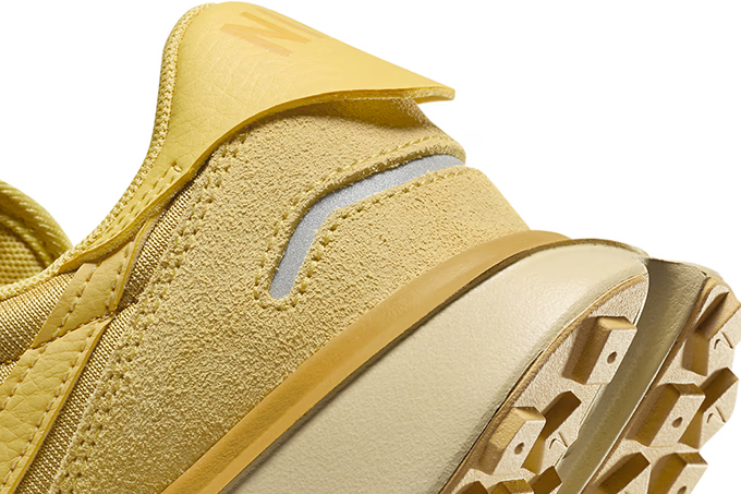 Nike-Phoenix-Waffle-Reveal-FD2196-100