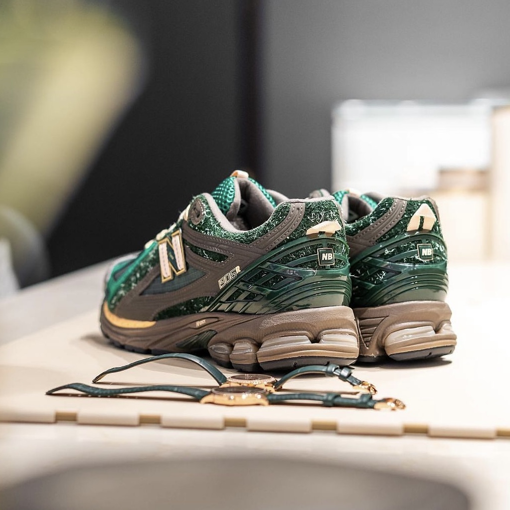 size? x New Balance 1906R