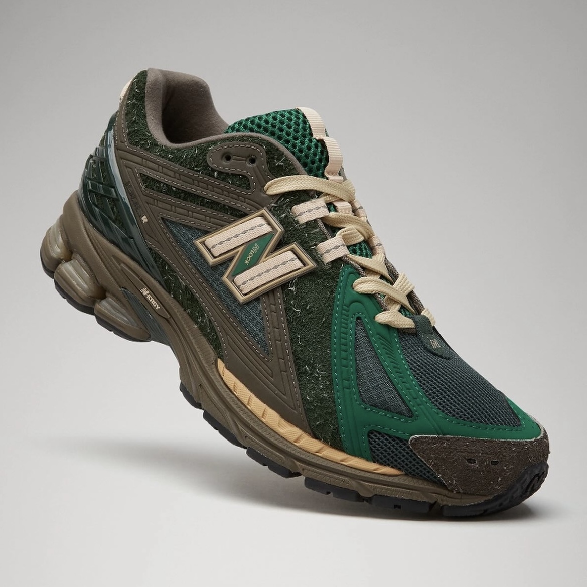 size? x New Balance 1906R