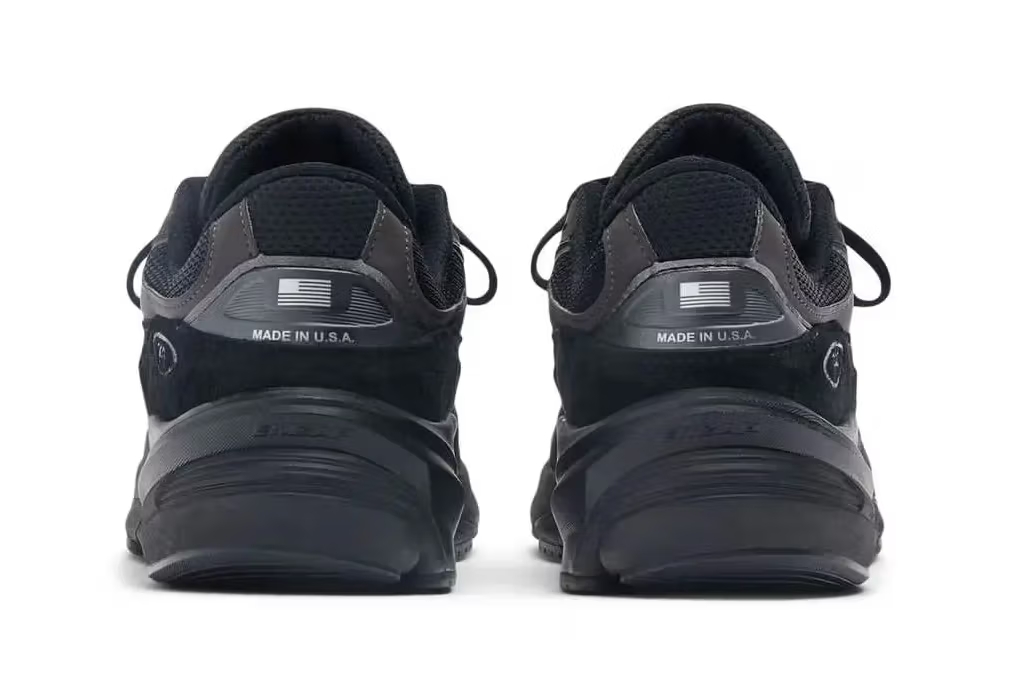 New Balance 990v6 'Triple Black'