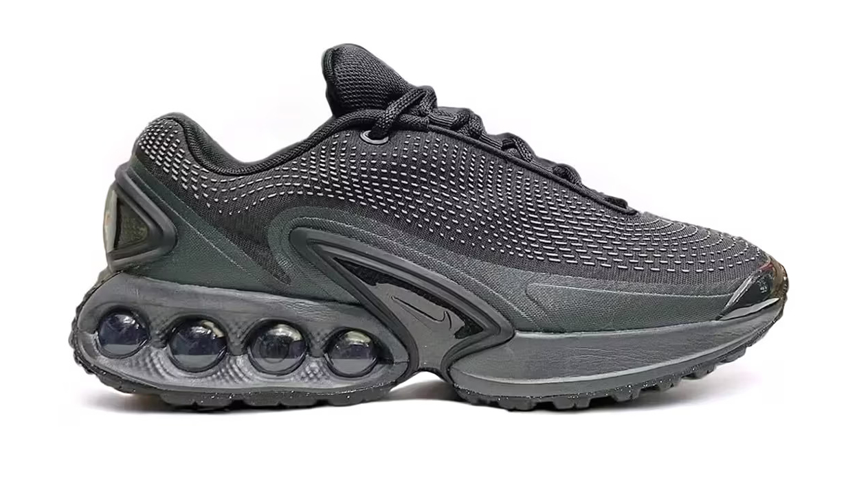 Black (DV3337-006)