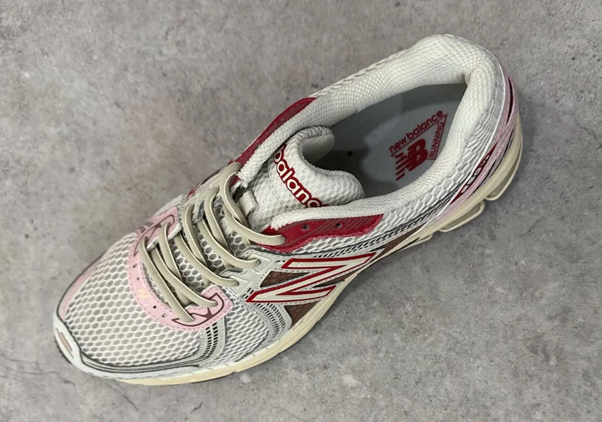 size? New Balance 860v2 'Bacon'