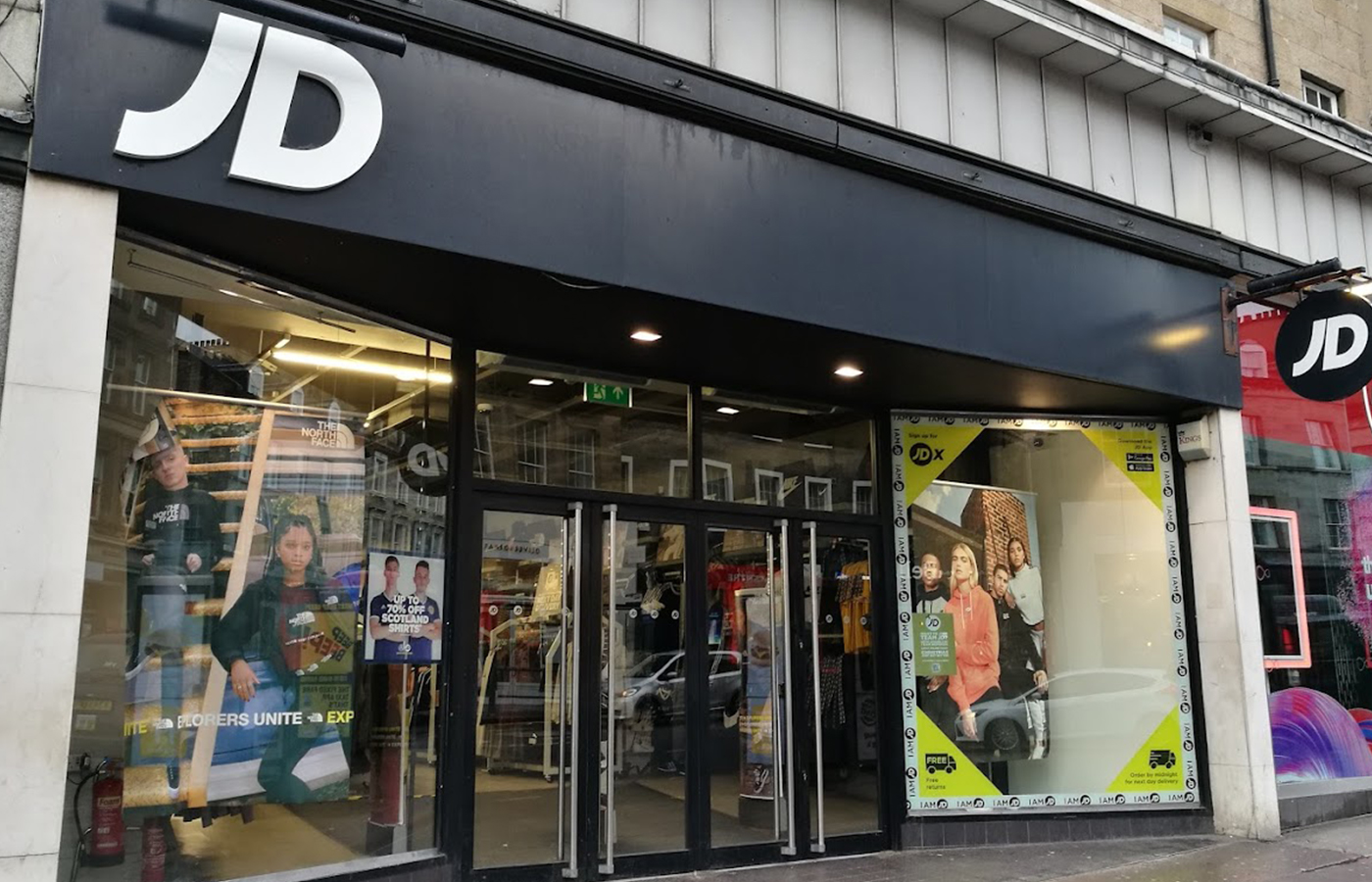 JD SPORTS