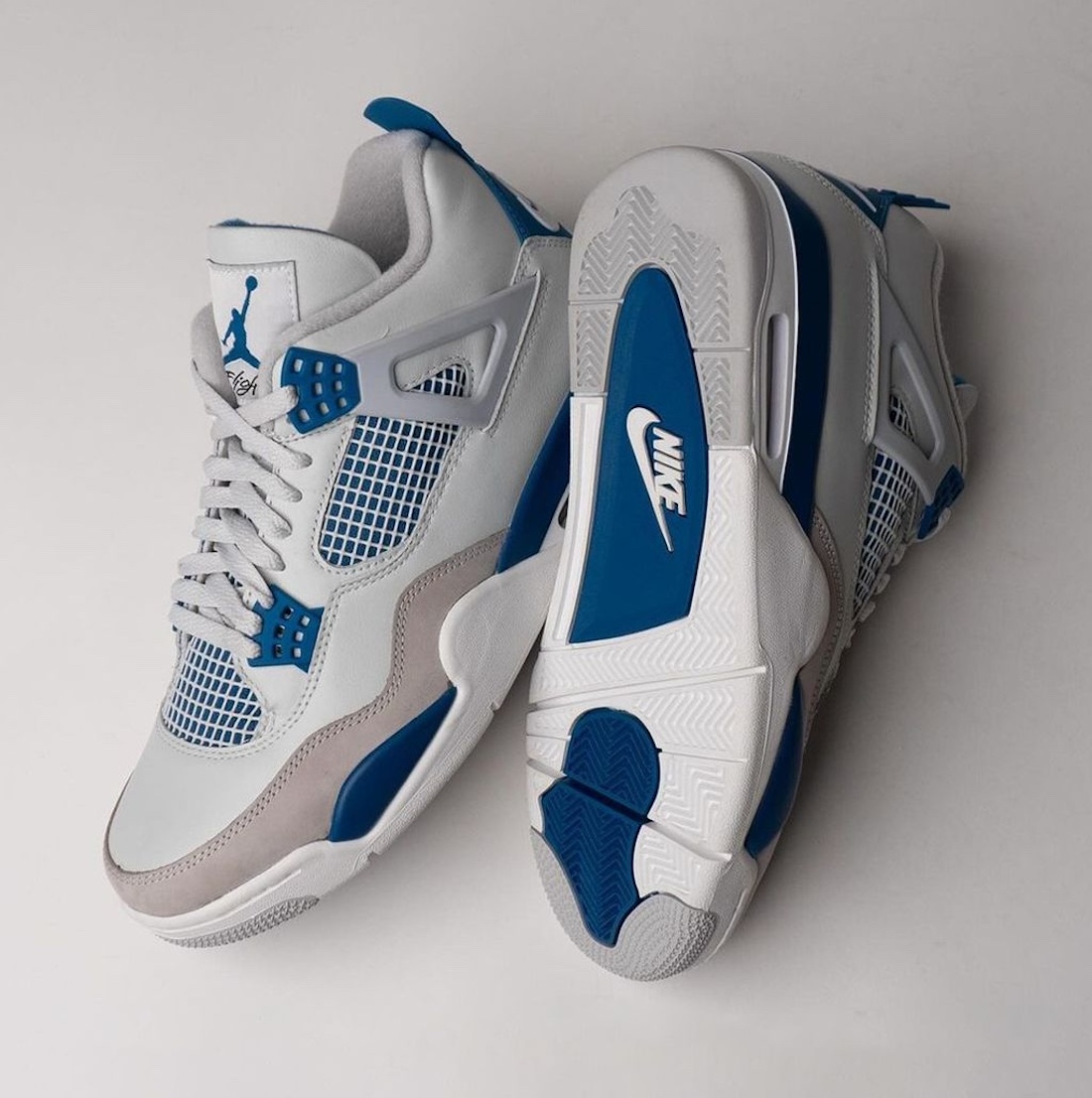 Air Jordan 4 Military Blue 2024