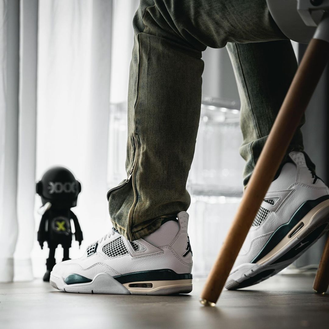 Air Jordan 4 'Oxidized Green'