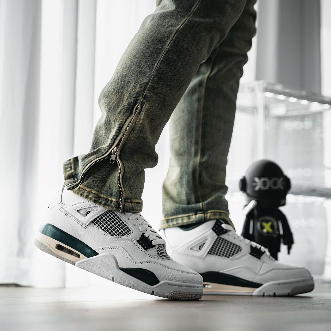The Air Jordan 4 'Oxidized Green' Arrives in June 2024 | The Drop Date