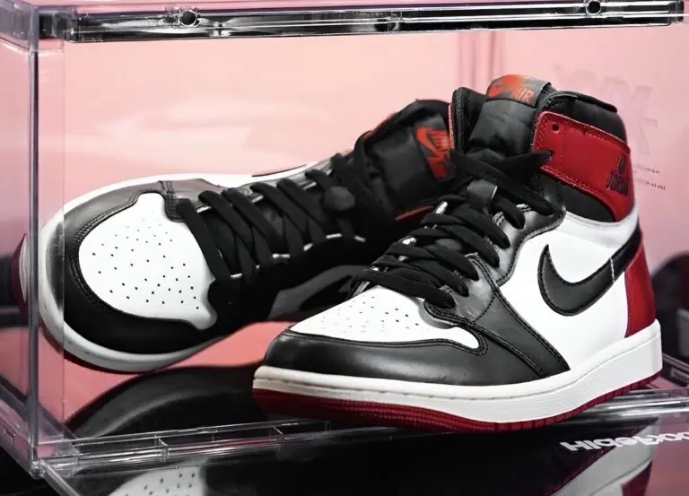 Air Jordan 1 High OG 'Black Toe Reimagined' Set for October 2024