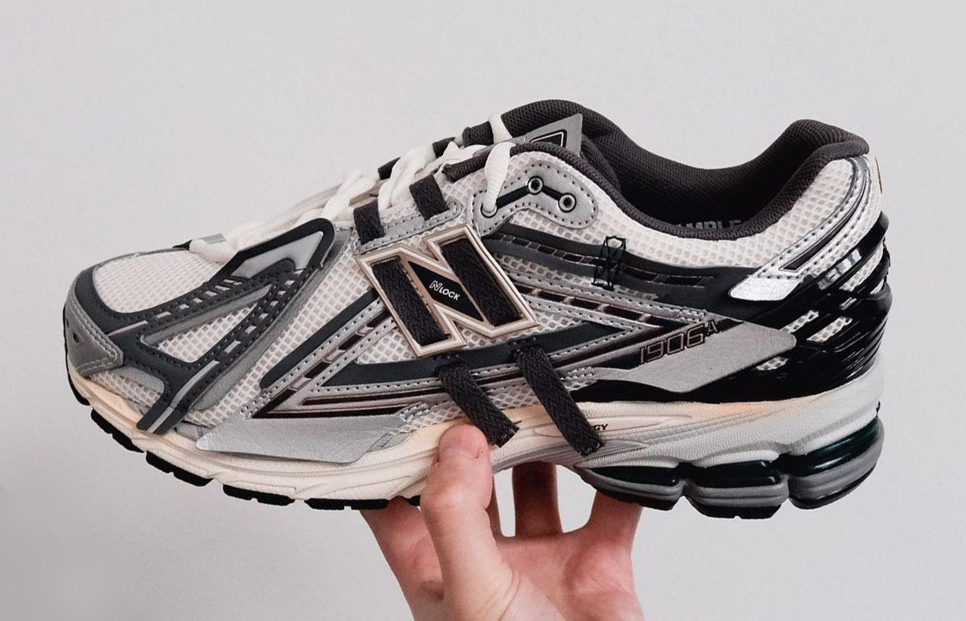 New Balance 1906A