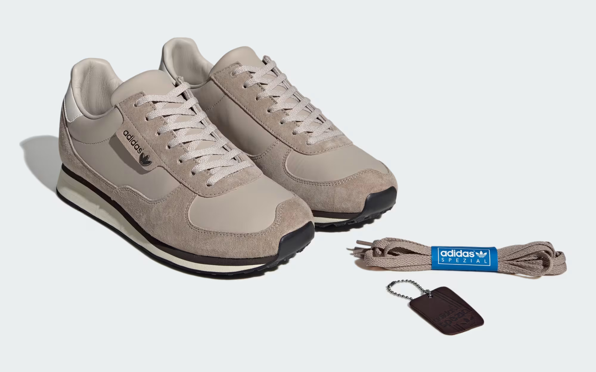 _Shoes_Brown_IF5780_15_hover_standard