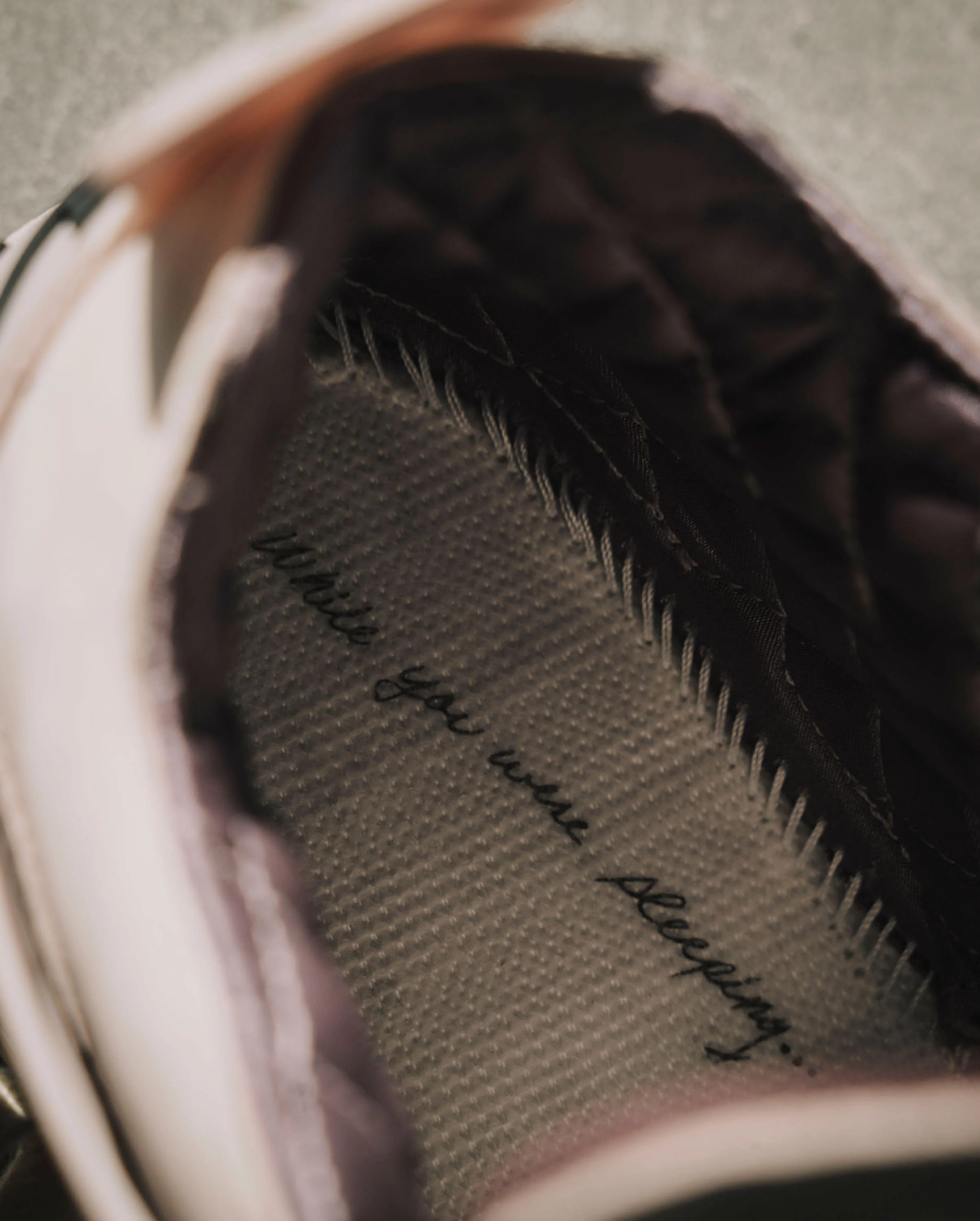A Ma Maniere x jordn 4 inside 