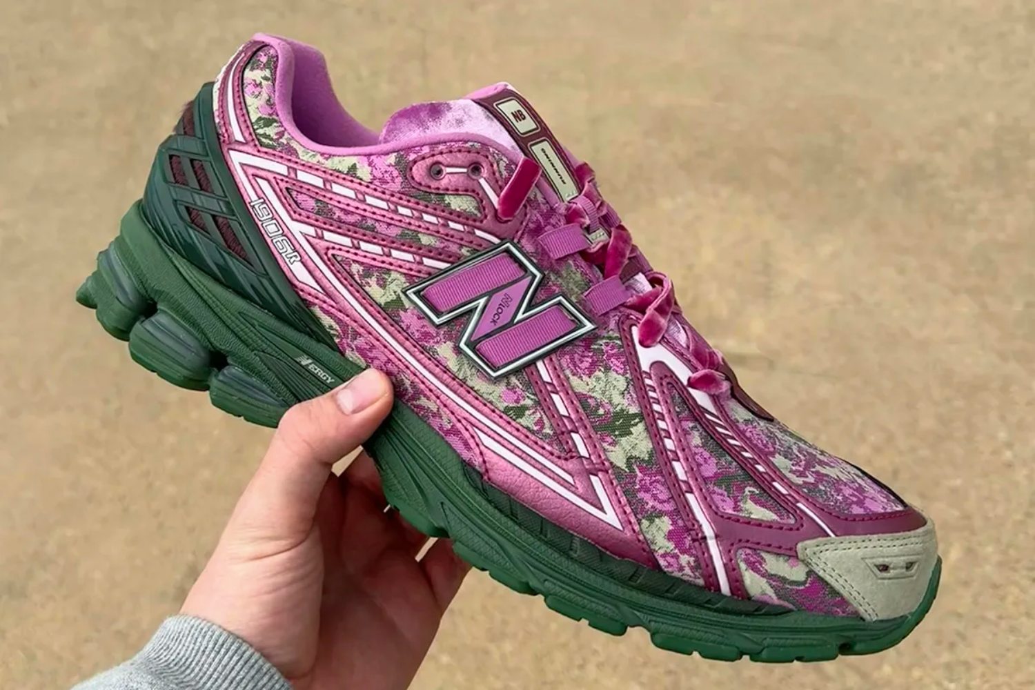 New Balance 1906R