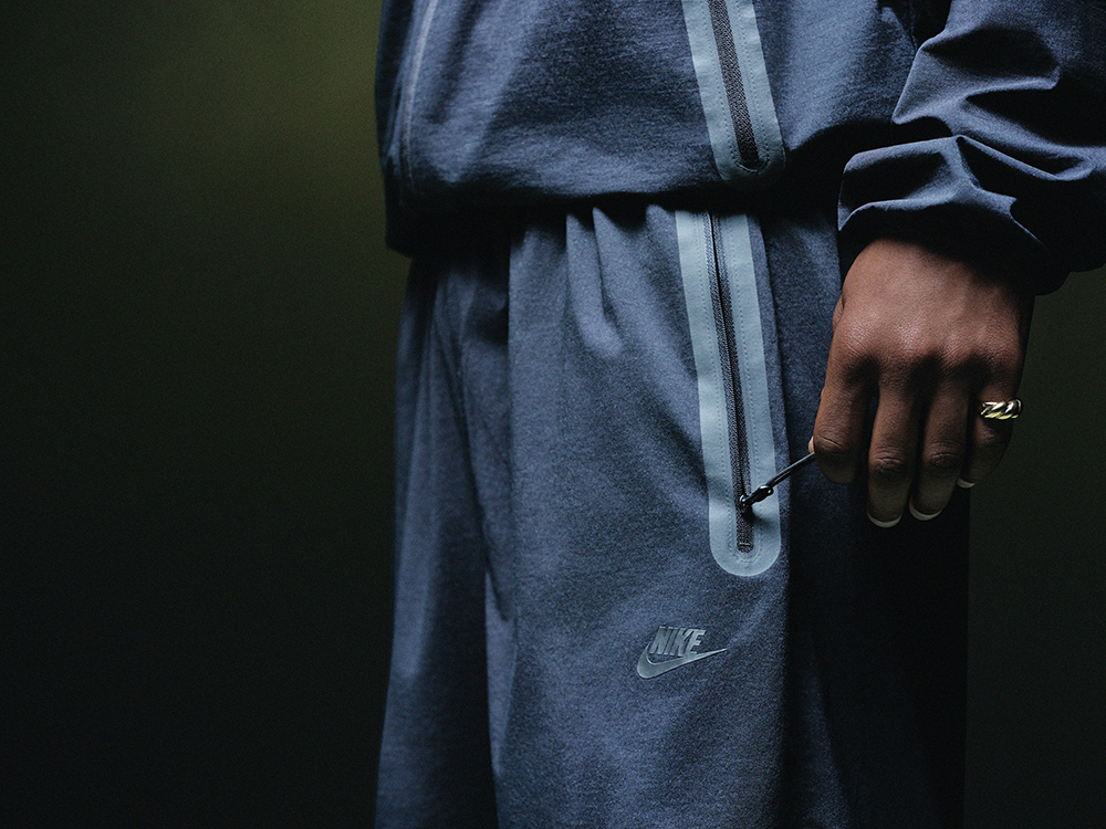 Nike Tech Woven Suit