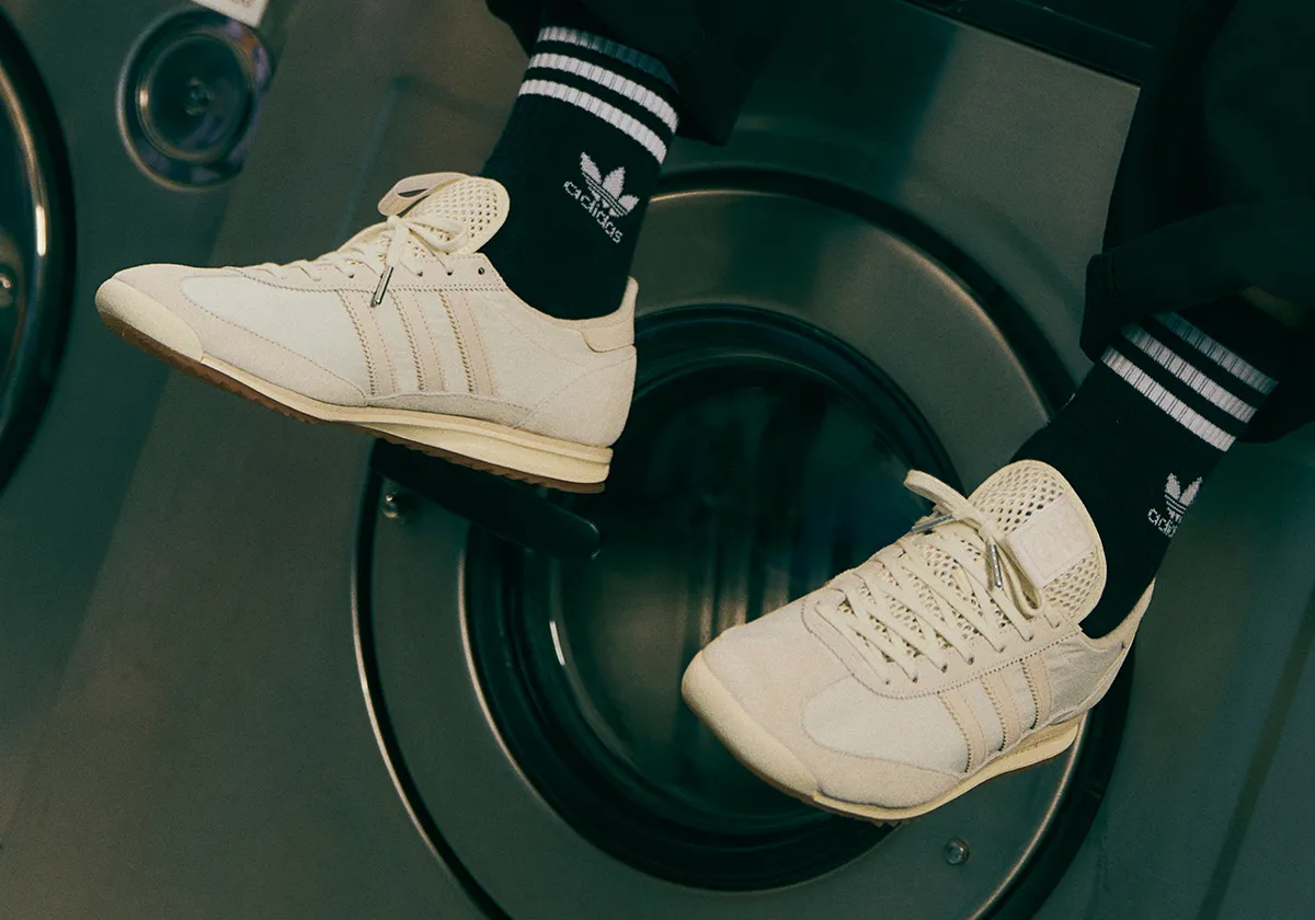 END. x adidas 'Laundromat' pack SL 72