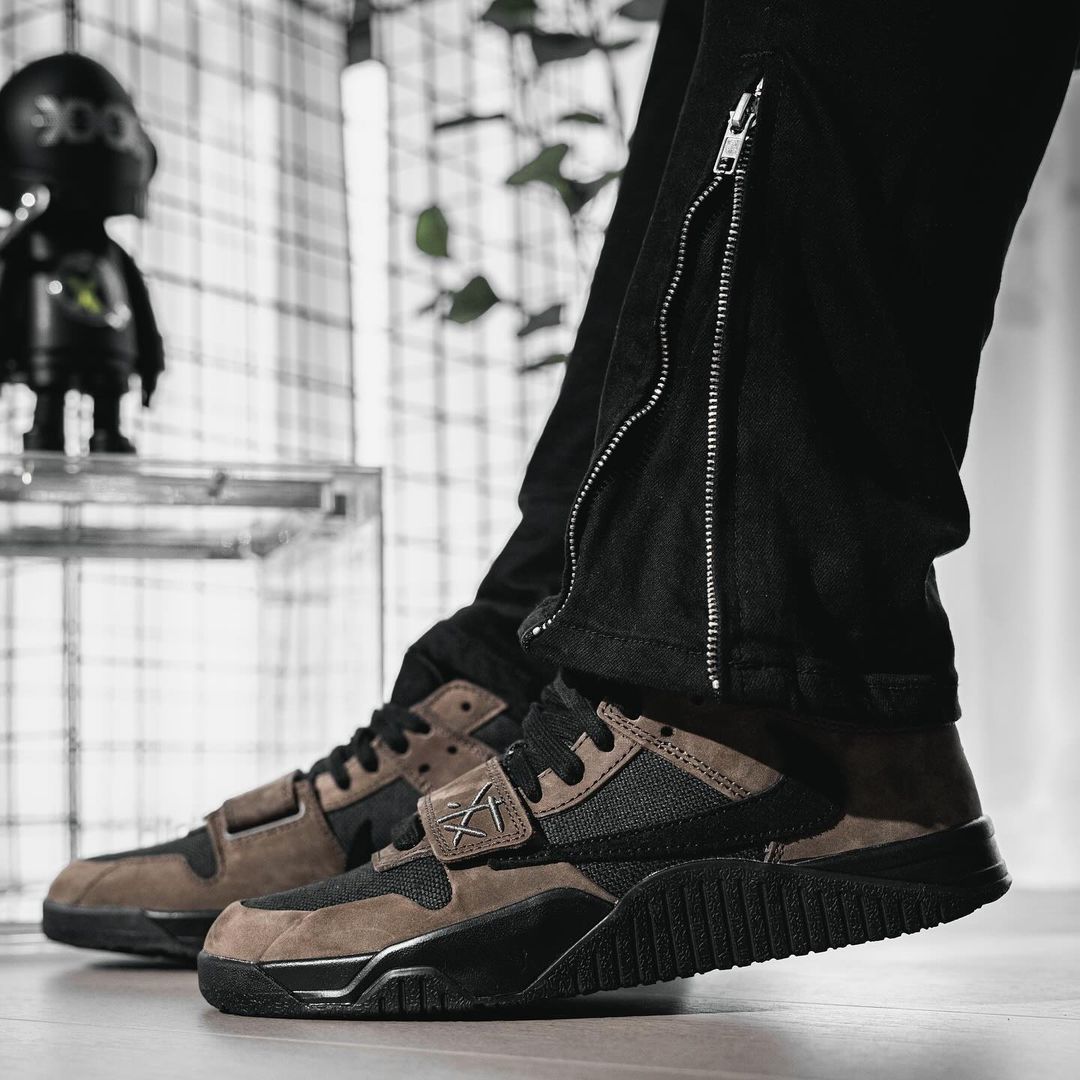 Travis Scott x Jordan Jumpman Jack 'Mocha' (FZ8117-204)