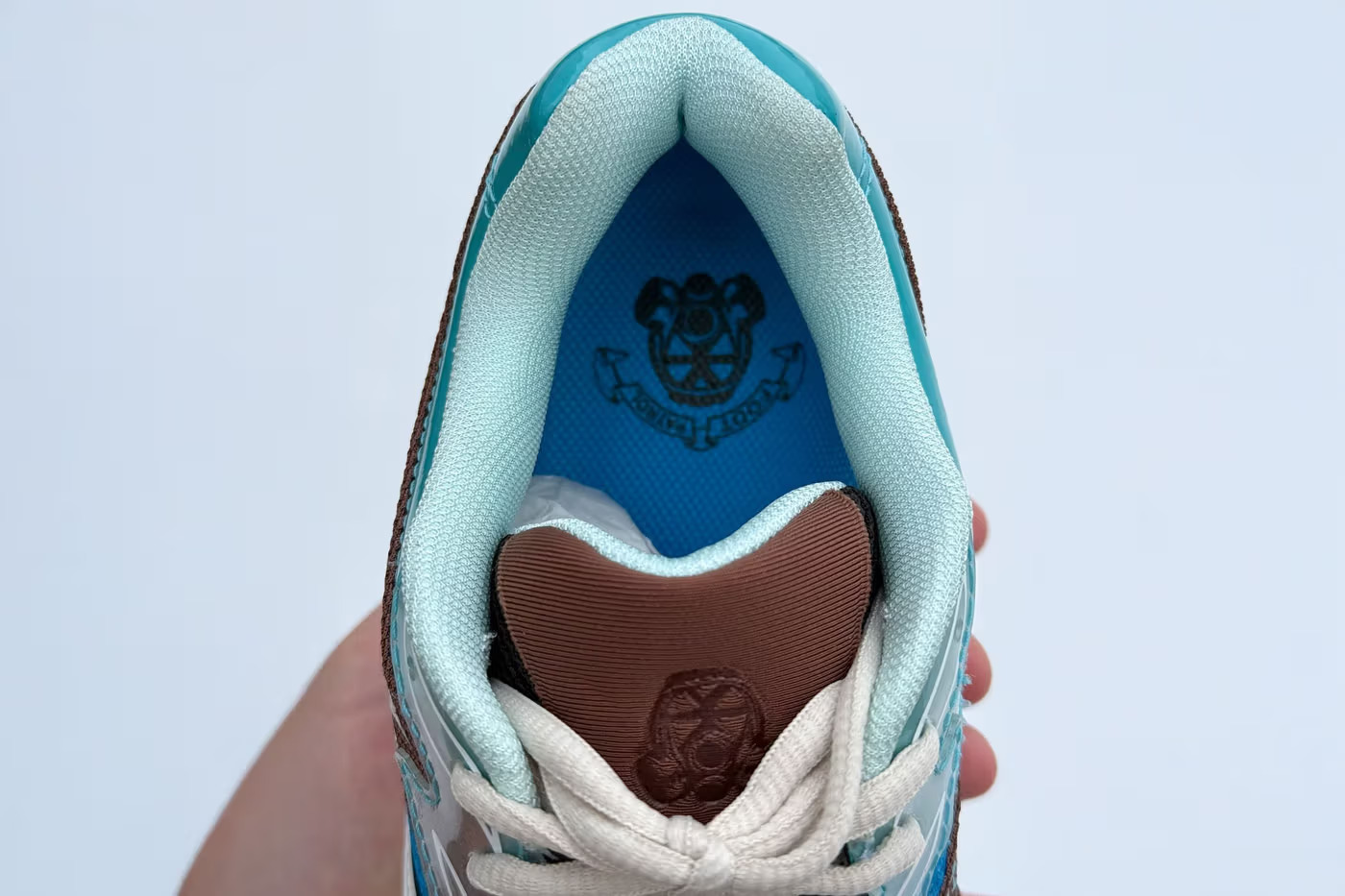 Footpatrol x Saucony ProGrid Omni 9