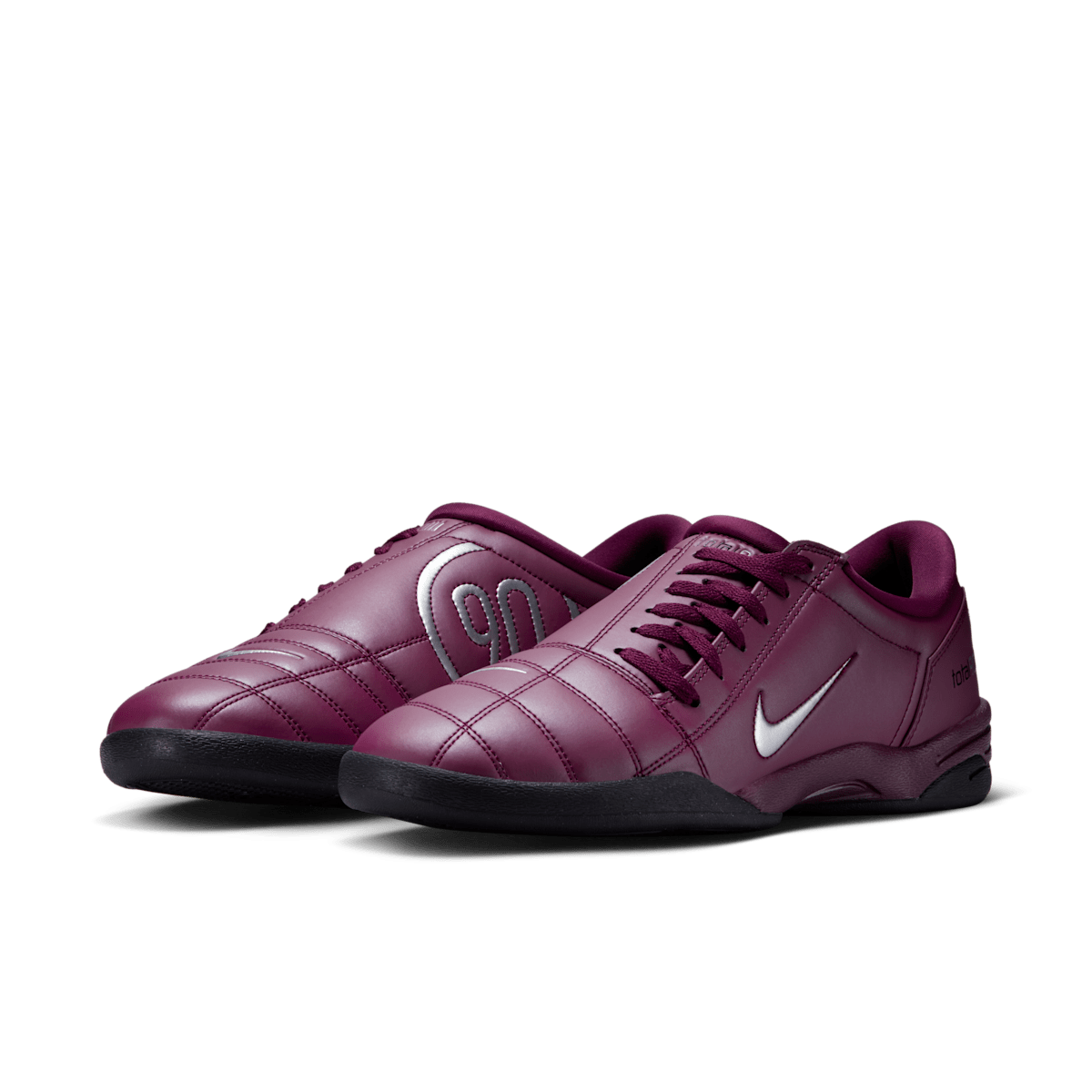 Nike total 90
