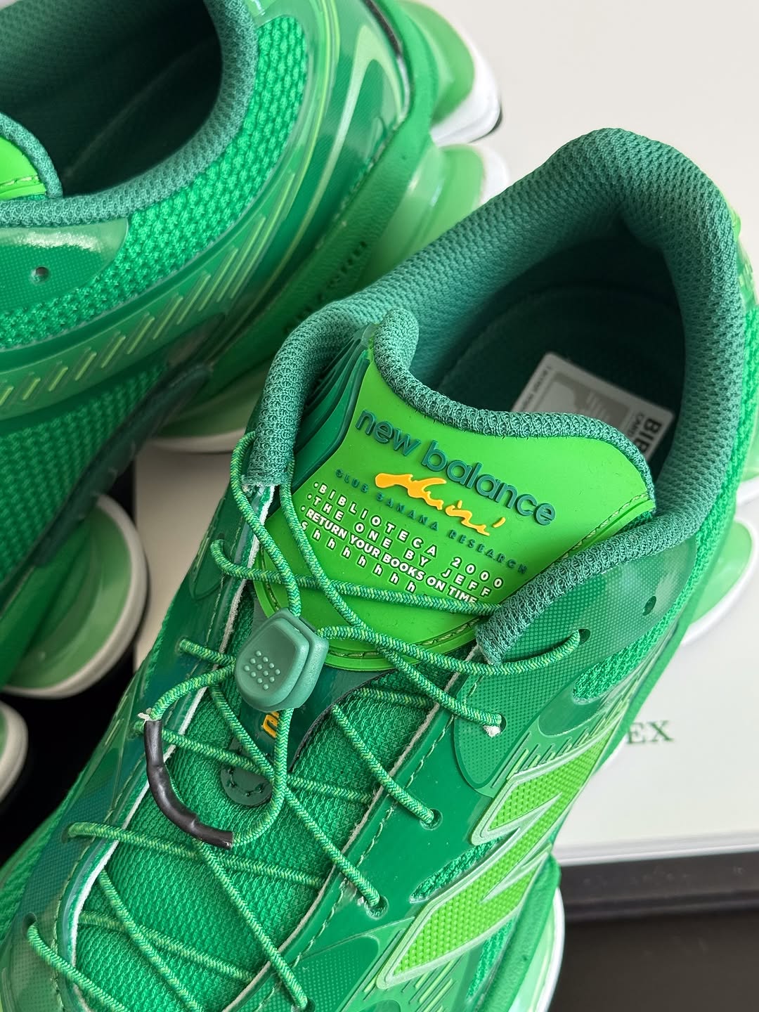 Amine x New Balance 2000 ABZORB 'Biblioteca' U2000ME
