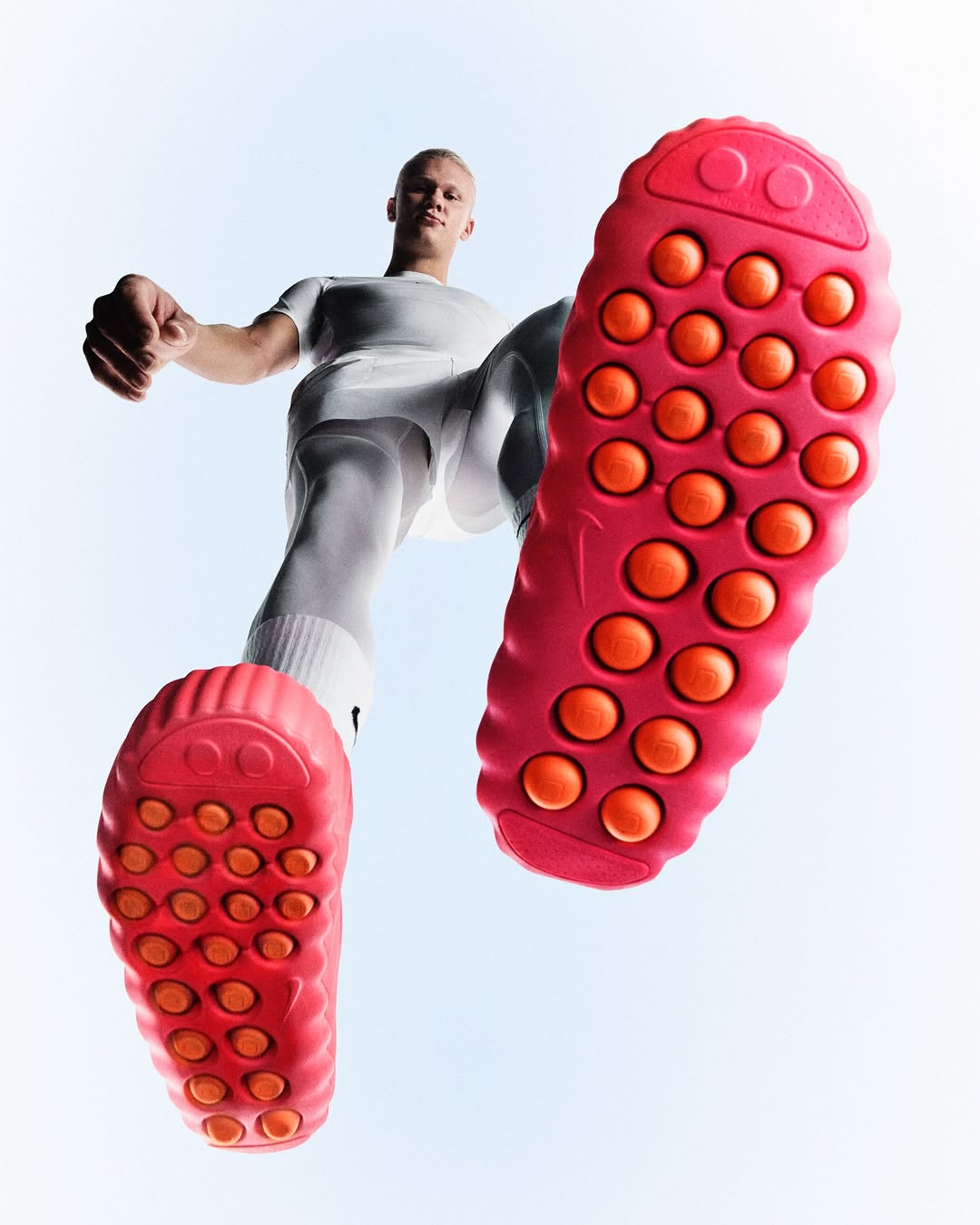Nike Mind 001