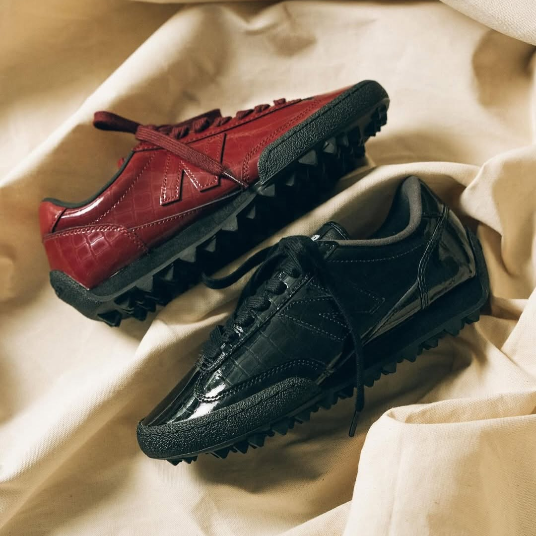 New Balance Gator Run Black (UGTR2SV) / Shadow Red (UGTR17G)